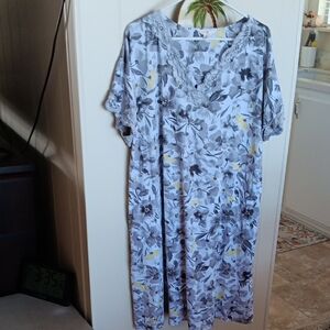 Secret Treasures Yellow and Gray Floral Top